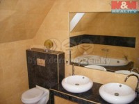 /album/dom-sk/a7-kupelna-vana-2-jpg/